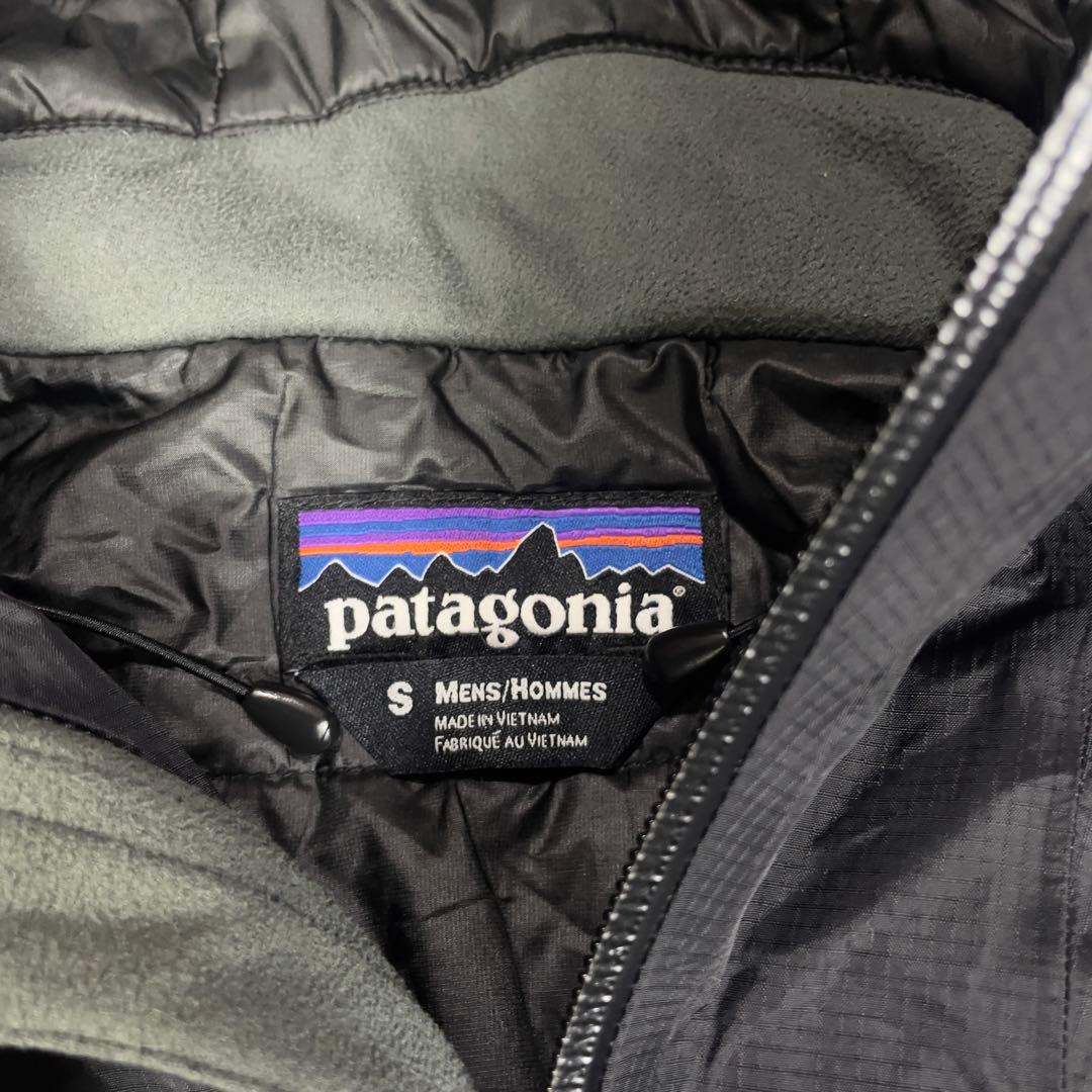 美品 パタゴニア インサレーテッドトレントシェルジャケット プリマロフト S 黒