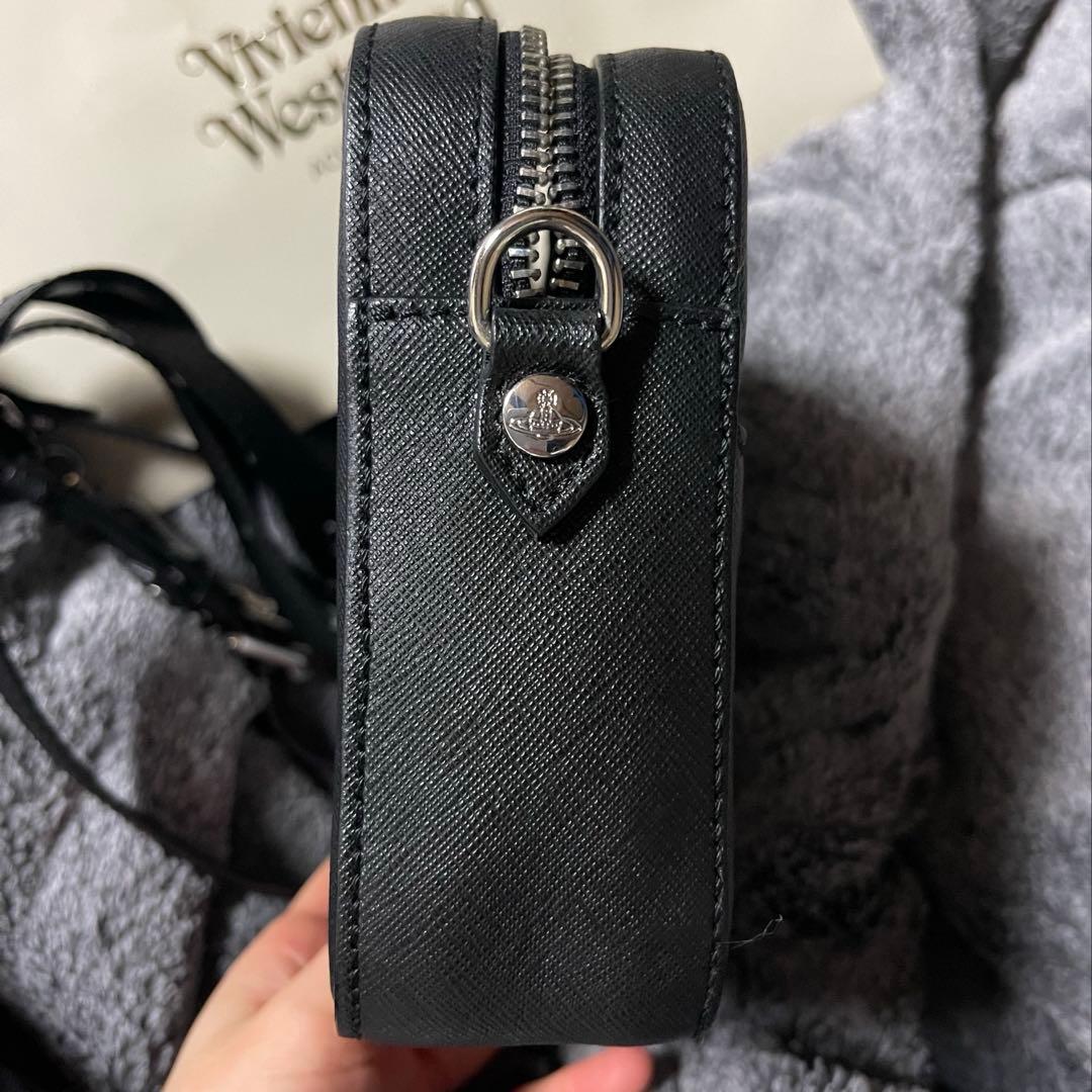 美品　Vivienne Westwood ショルダーバッグ ブラック