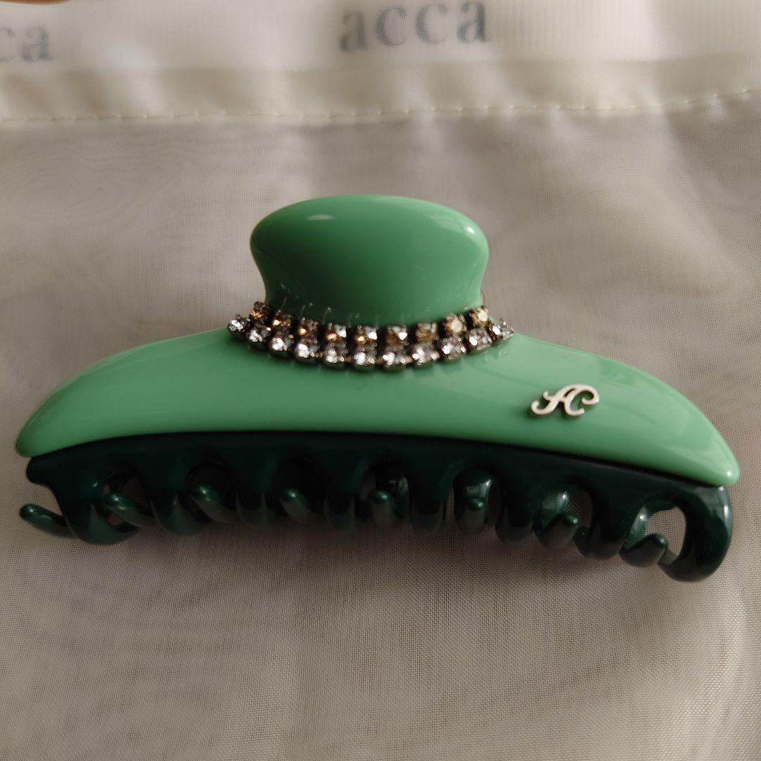 acca☆グリーンのストーン付きヘアクリップ♪ダブルコラーナ