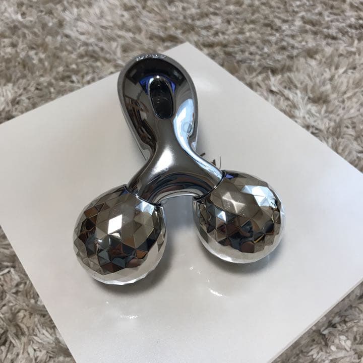 リファカラット美顔ローラー