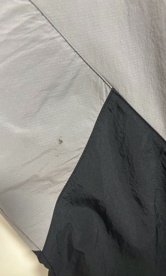 本日限定価格 常田大希着用　アディダスオリジナルス　ライトニングトラックトップ