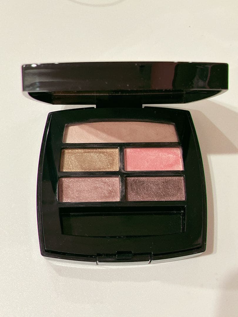 シャネル レ ベージュ パレット ルガール ライト　廃盤