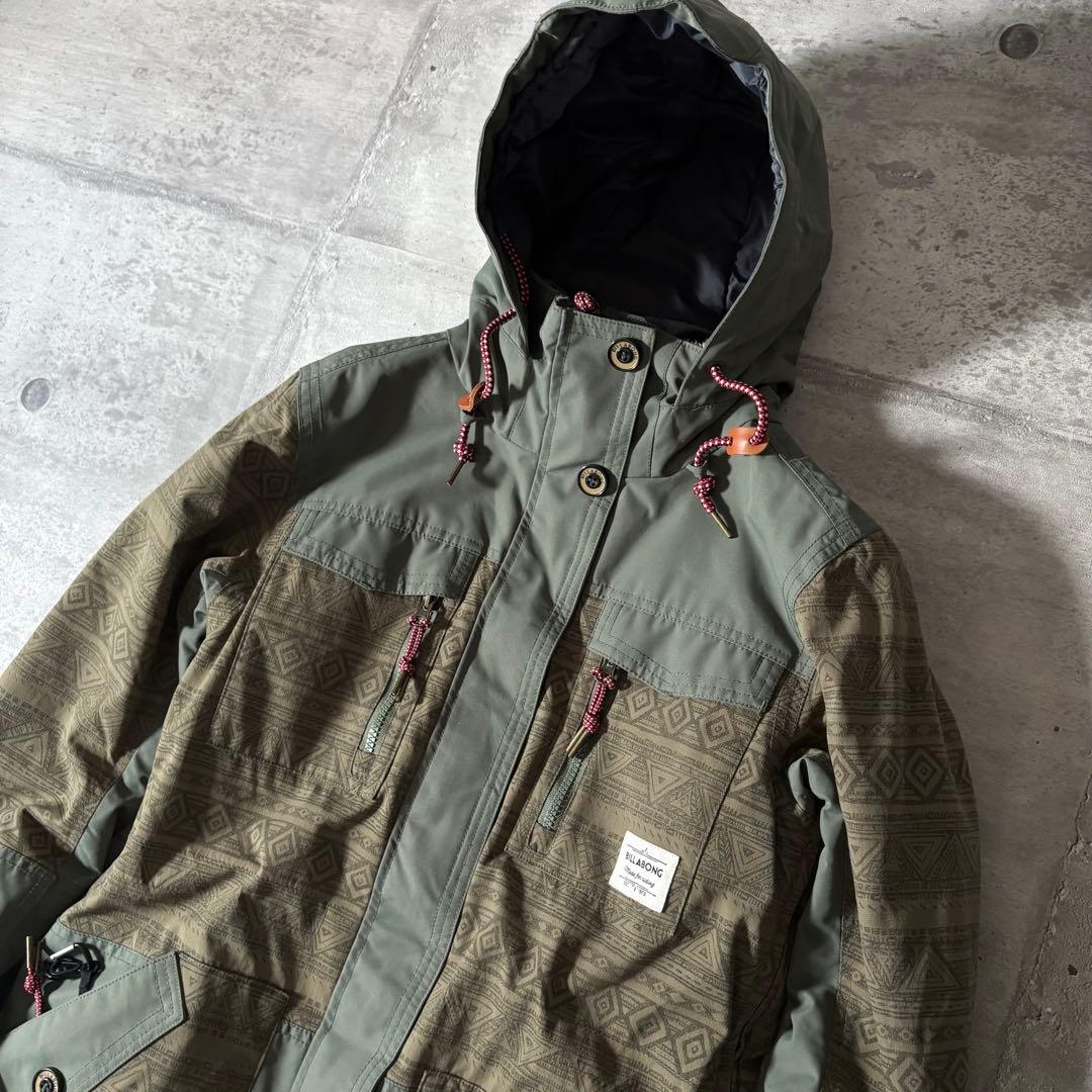 美品 スノーボード ウェア 上下セット ビラボン キスマーク レディース M