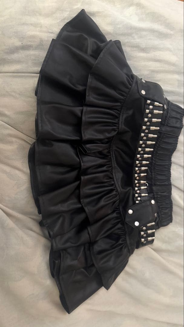 REFLEM【レフレム】　弾丸ベルト付きフリルスカート　ブラック