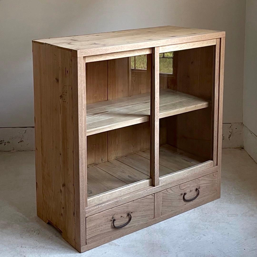 古いガラス戸棚　水屋箪笥　レトロ　食器棚　アンティーク　古道具