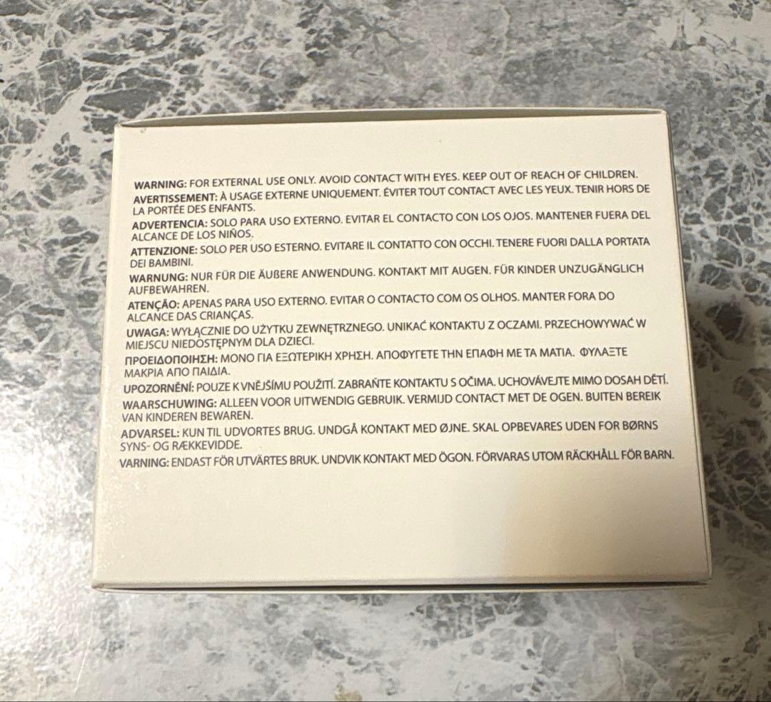 レア‼️新品　ローラメルシエ　セラムボディクリーム　アンバーバニラ　200ml