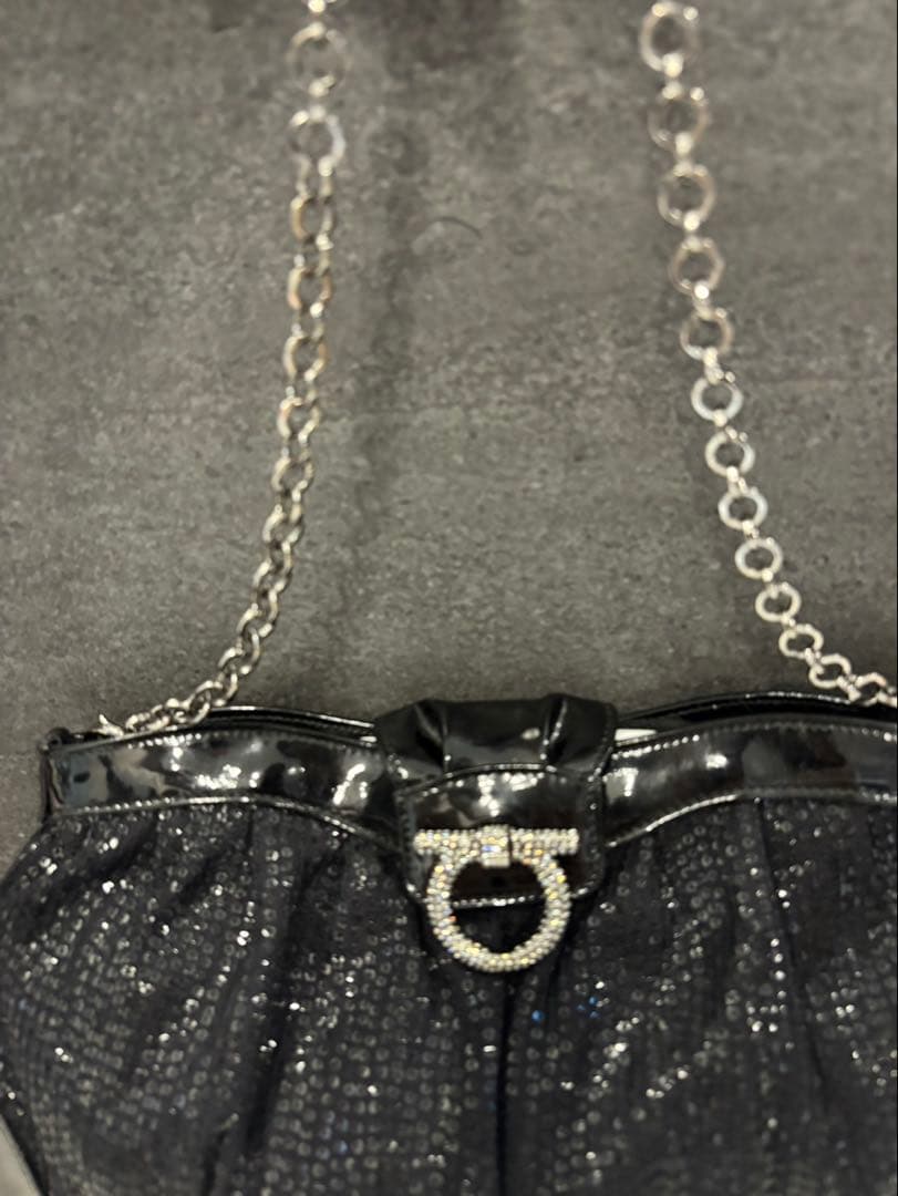 フェラガモ　ガンチーニ　ストーン　スパンコール　パーティーバッグ