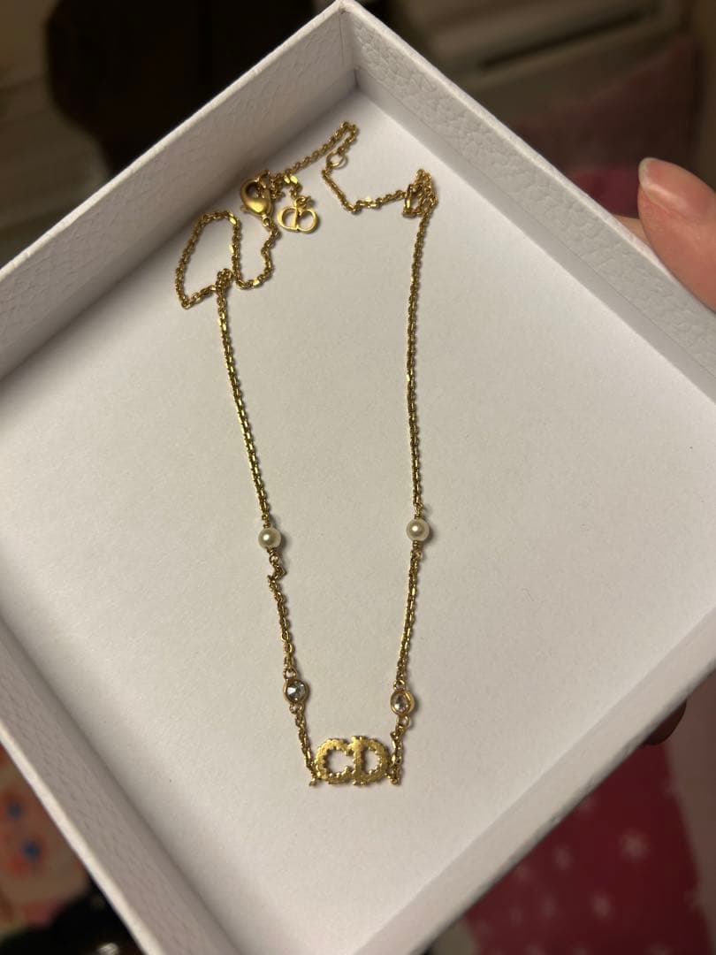 Dior ゴールドロゴネックレス