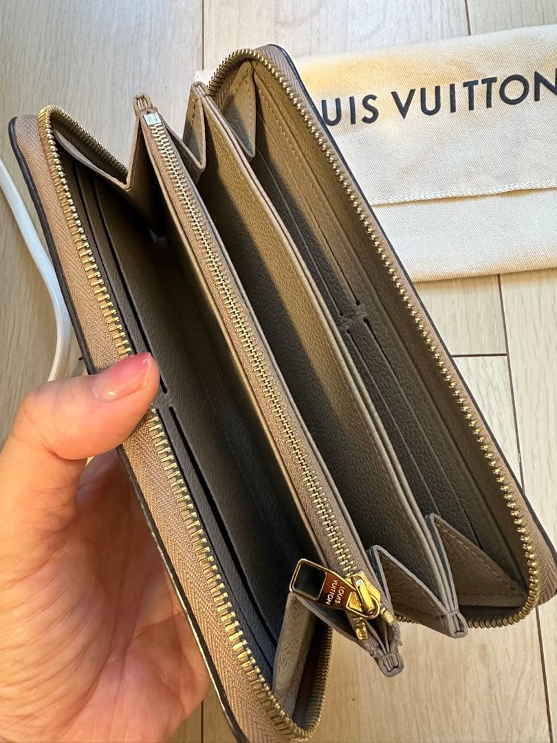 69000円→60000円⭐︎ルイヴィトン　長財布
