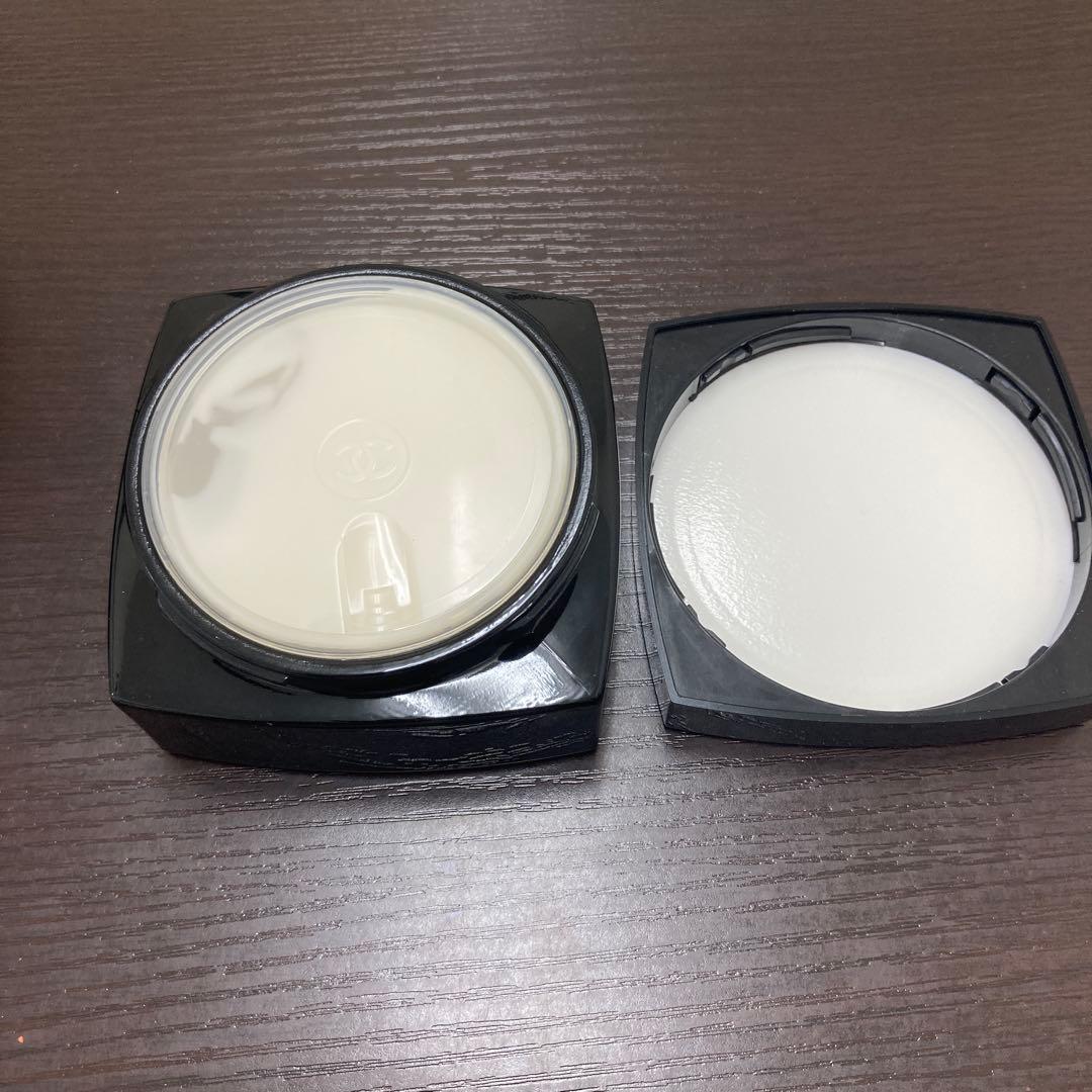 未使用品　CHANEL シャネル　ココ ヌワール ボディ クリーム
