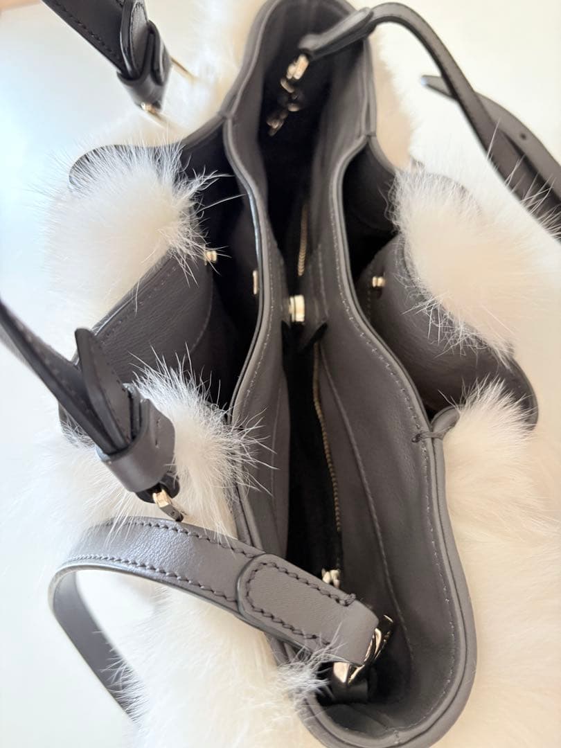 未使用級 TODsトッズ　ハンドバッグ　リアルファー2WAYバッグ　ショルダー付