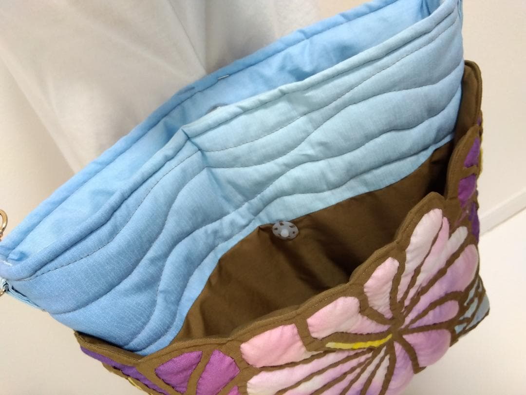 ハワイアンキルト　ハンドメイド　ハイビスカスショルダーバッグ
