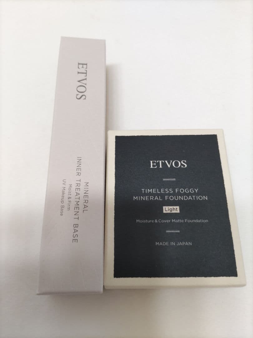 ETVOS ミネラル化粧下地 & ファンデーション Light
