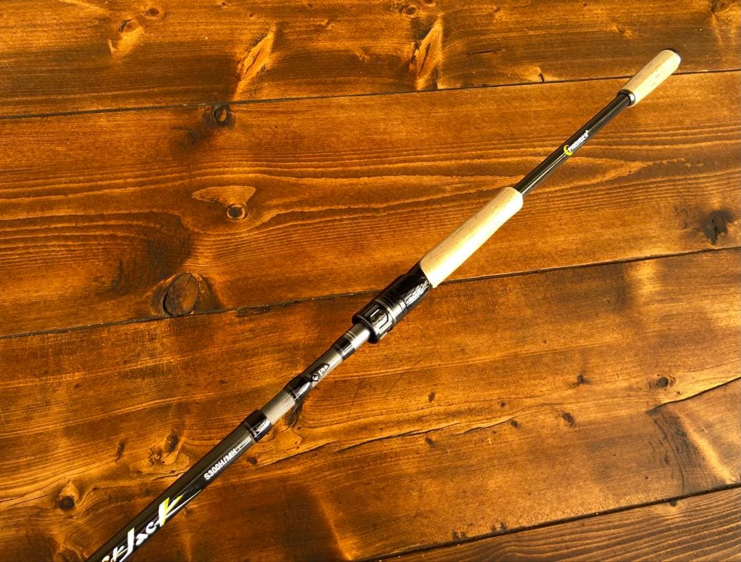 超軽量　カーボンロッド　ショアジギング 10ft 3M パックロッド　サーフ