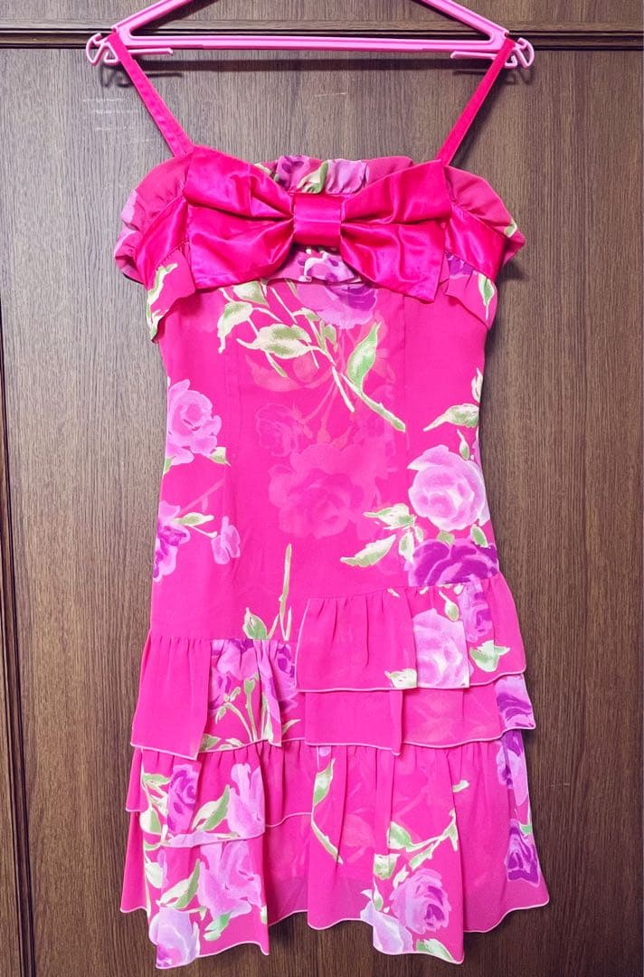 ジーザスディアマンテ　プレミアムローズ柄　膝丈ワンピース　ピンク