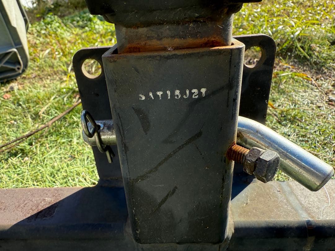 ジムニーjb23用のトレーラーヒッチ SUNTREXヒッチメンバー