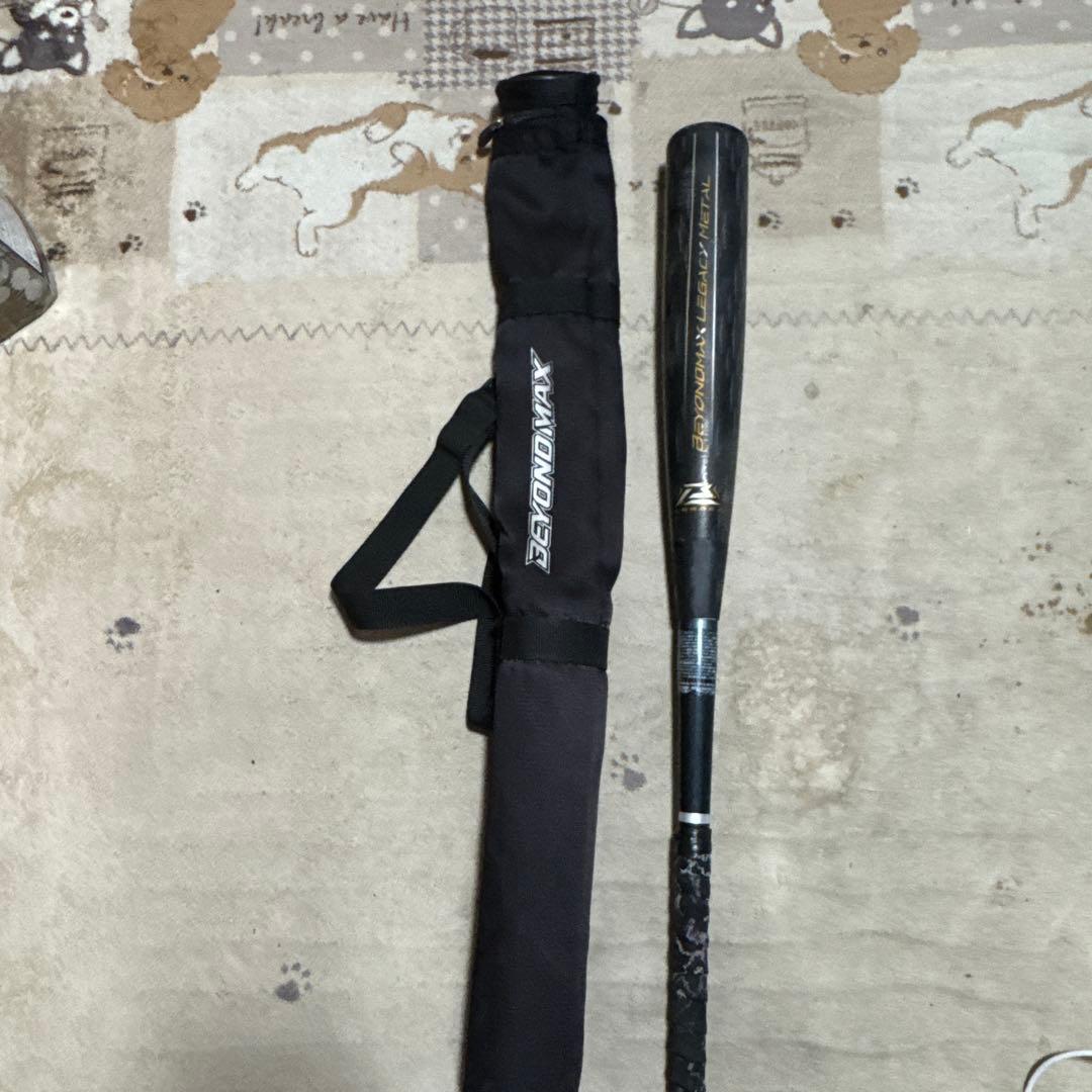 BEYOND MAX LEGACY L 83cm バット