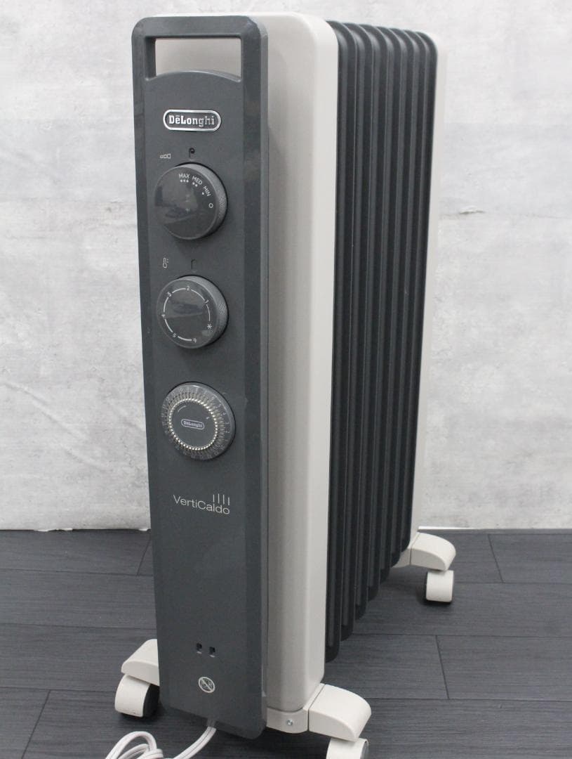 ▲De'Longhi デロンギ オイルヒーター ヴェルティカルド シダーグレー