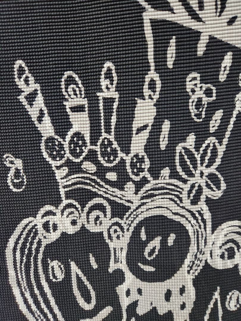 910112　me ISSEY MIYAKE　柄　ハイネック