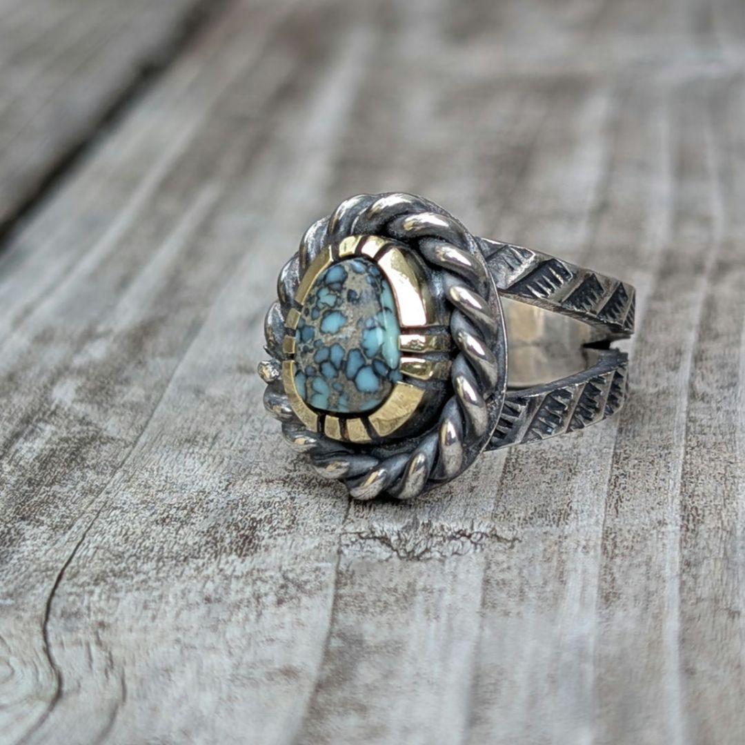 ハンドメイドのターコイズリング　インディアンジュエリー風