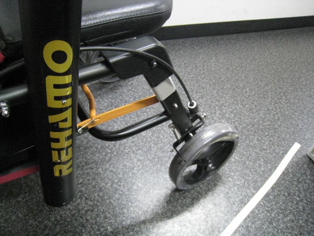 【送料無料】前腕支持型歩行車 REHAMO(リハモ) ナブテスコ ②