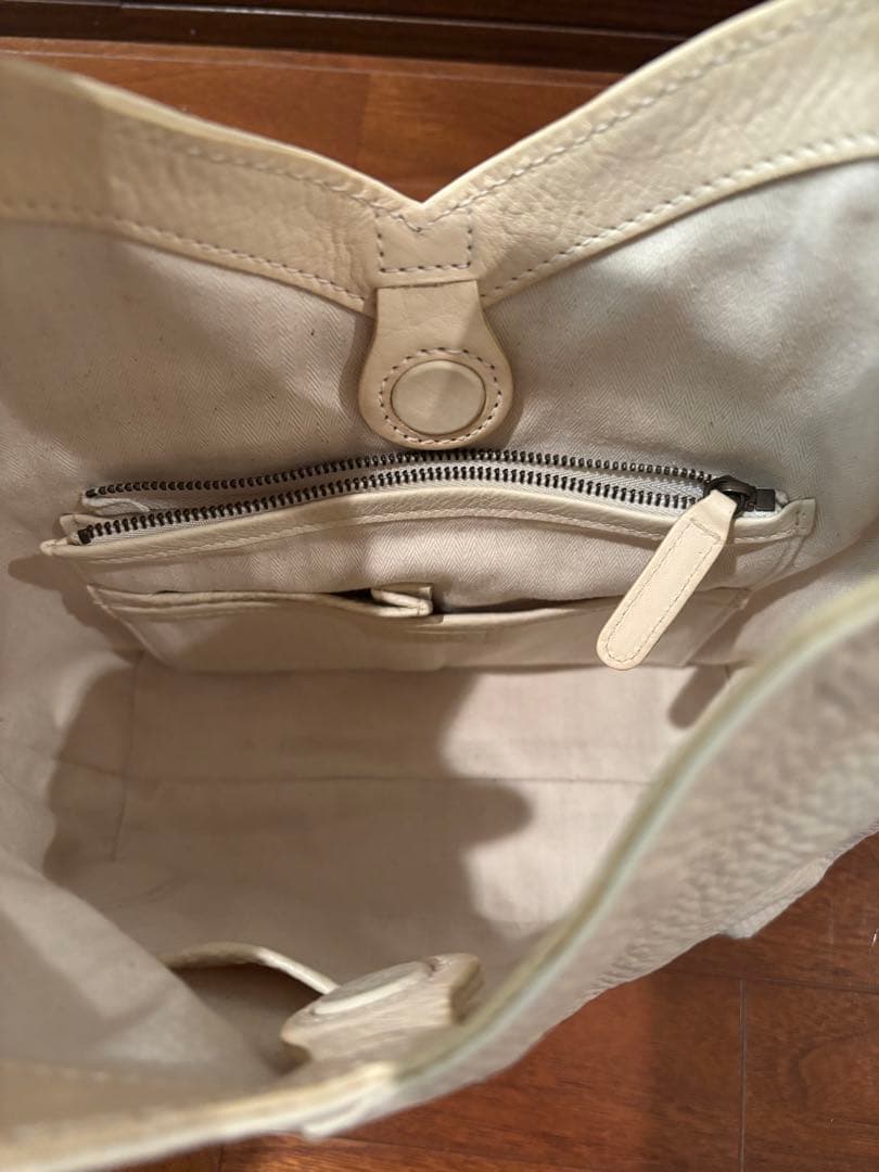 ⭐︎gentenゲンテン⭐︎ ホワイトレザー ハンドバッグ