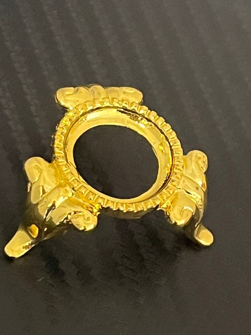 ペルー ワンサラ鉱山産 パイライト（黄鉄鉱）エッグ 約245ｇ たまご型 台座付