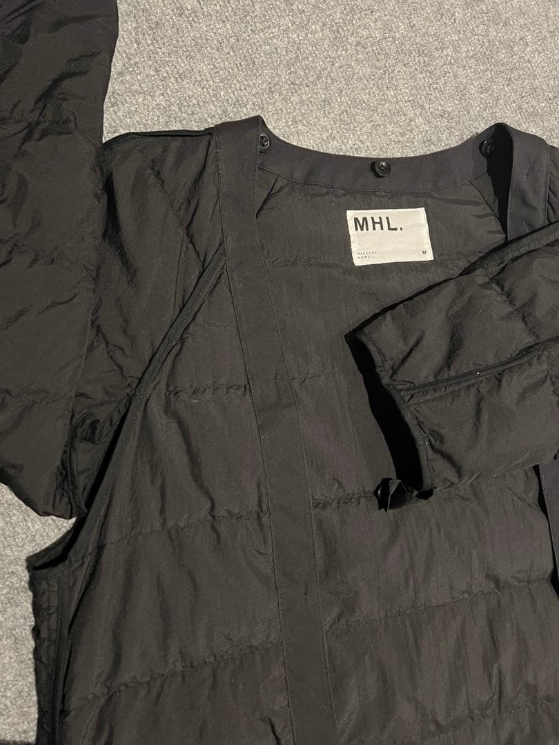 こなんさま　MHL 　ブラックモッズコート　ダウンライナー付　フード取り外し可能