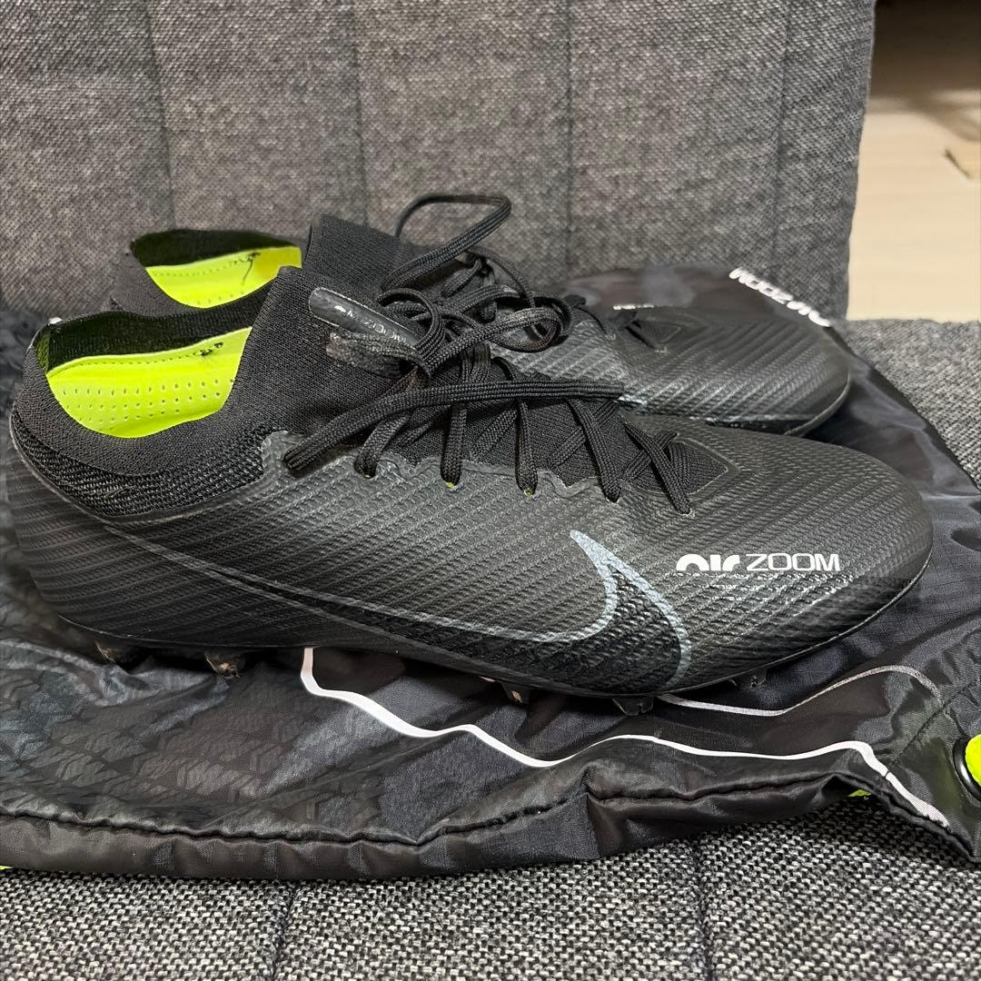 サッカースパイク　NIKE AIR zoom