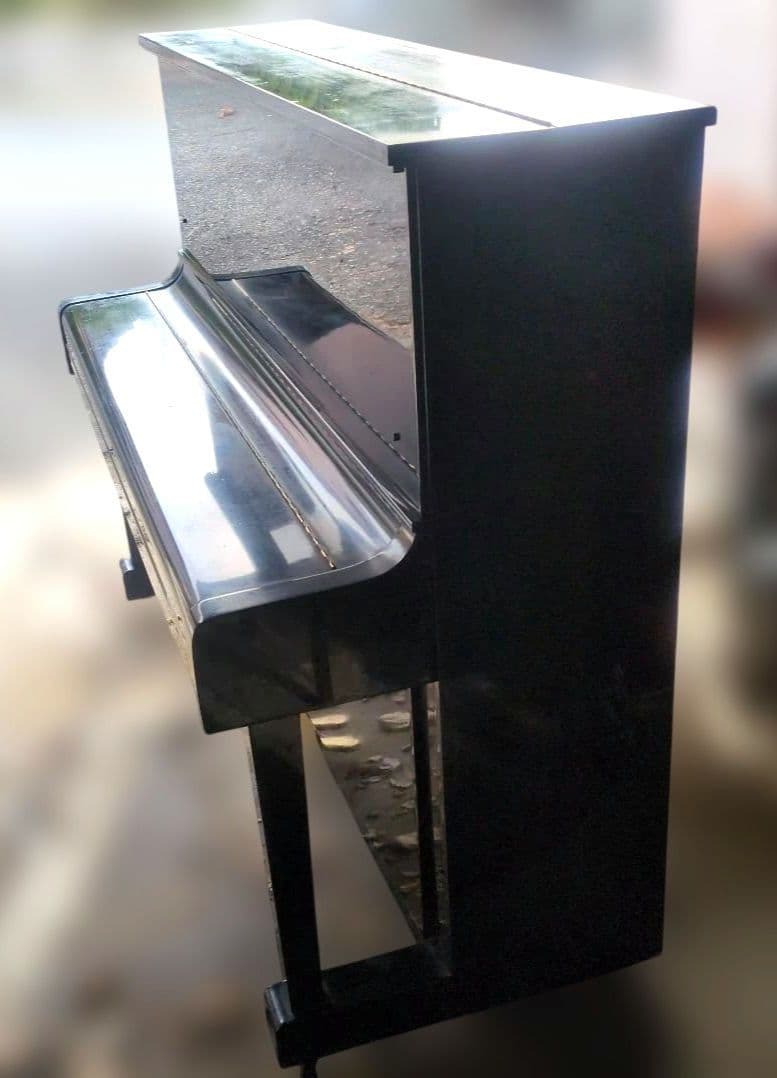 カワイ アップライトピアノ