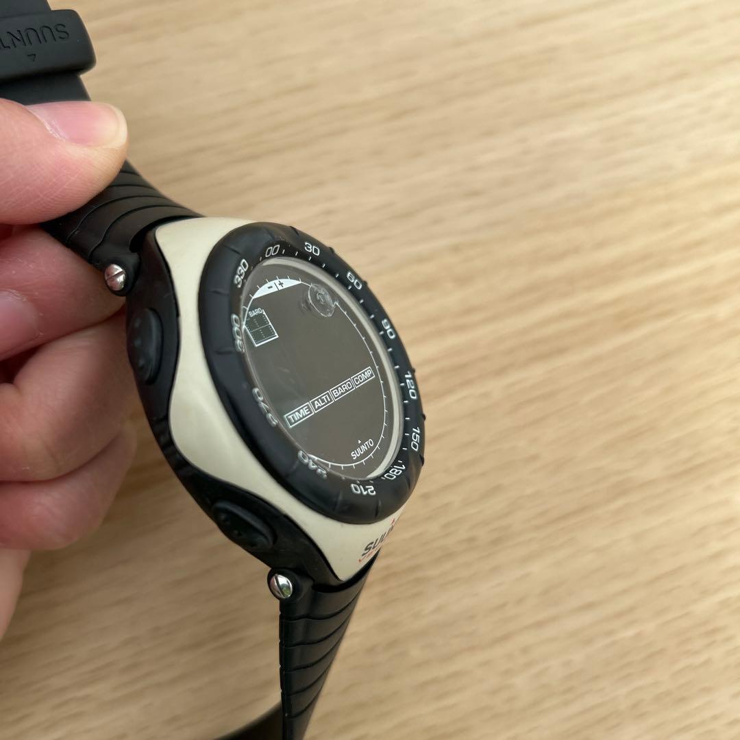 【電池切れ】suunto vector 腕時計　ジャンク品