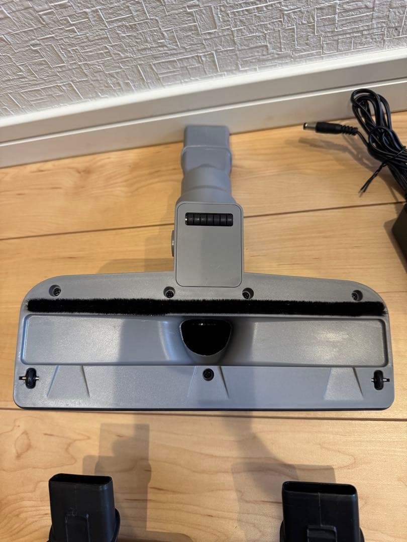 *良品*超軽量 INVICUS スティッククリーナー 2024年製