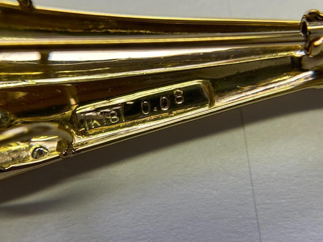 K18 ダイヤモンドブローチ　D0.08ct　6.7ｇ　傘モチーフ　アンブレラ