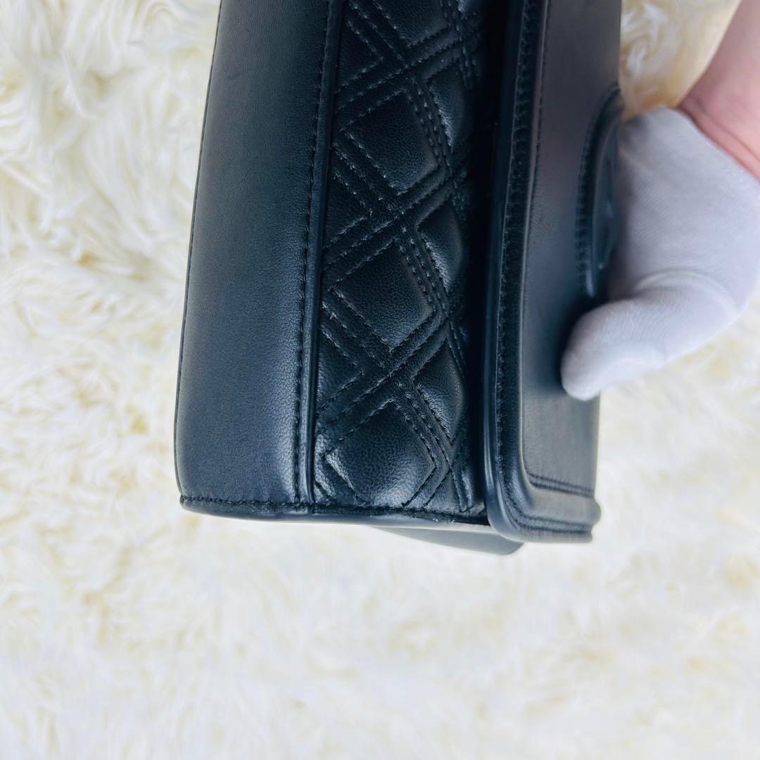 トリーバーチ＊キルティング クロスボディ ゴールドチェーン レザーブラック