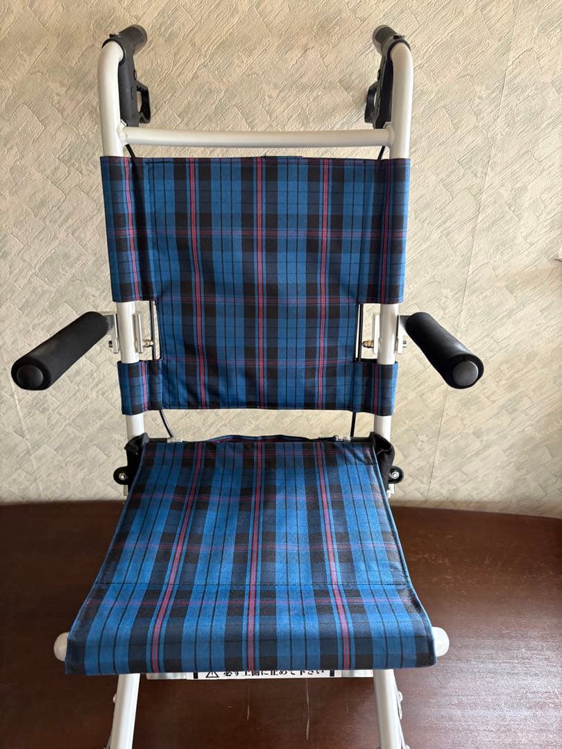 折りたたみ式介助用車椅子 のっぴー