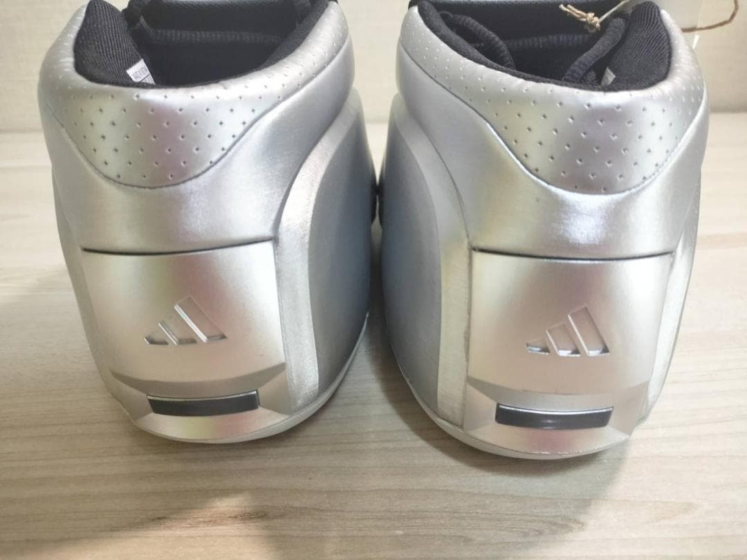 ◇アディダス　CRAZY 2 メタリック　スニーカー　２５．０cm　新品