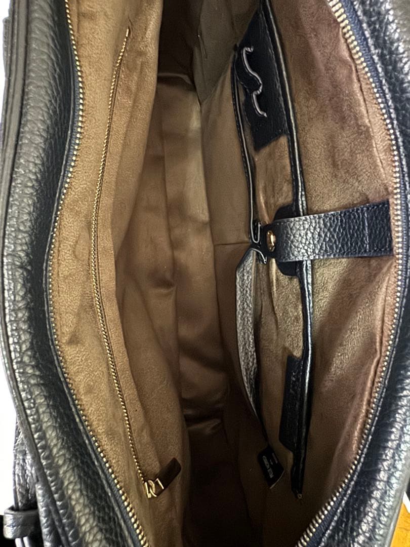 ペッレモルビダMB-049ネイビー