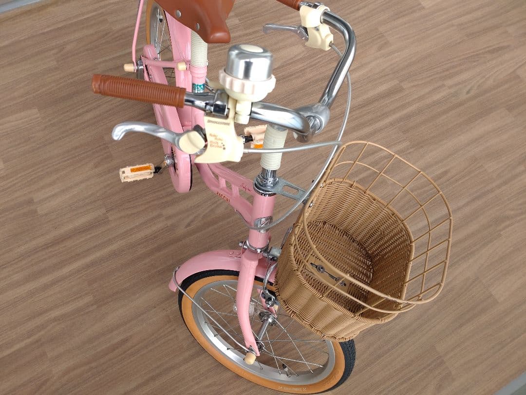 ブリヂストン　HACCHI（ハッチ）16インチ　HC162 ピンク