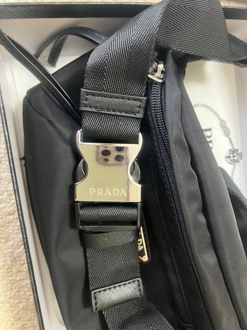 【未使用品】プラダ ナイロン ウエストバッグ