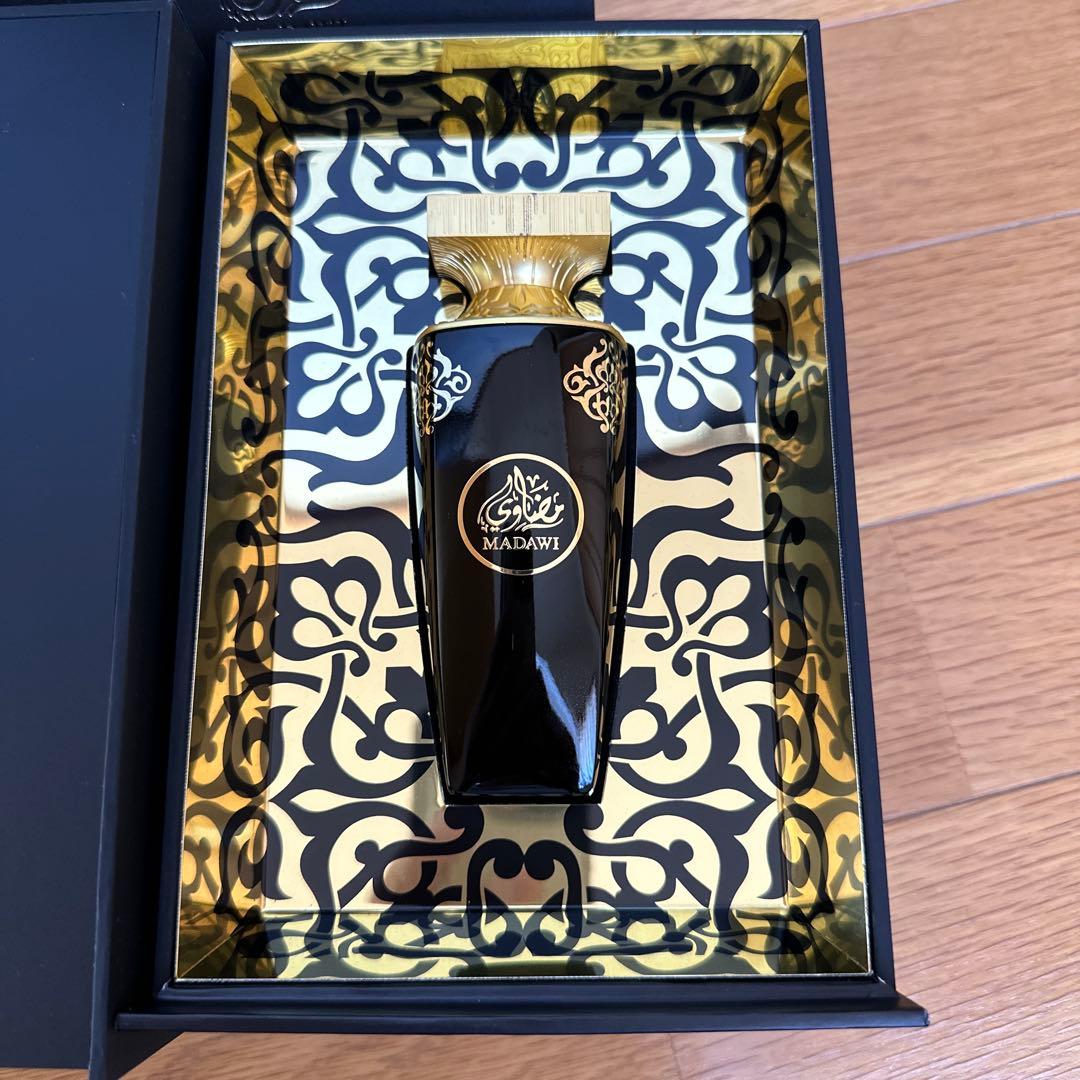 ARABIAN OUD MADAWI　未使用　香水