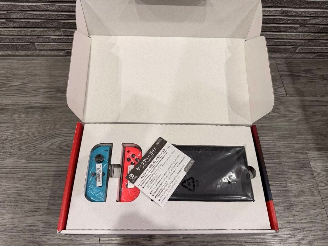 【美品】Nintendo Switch本体 + マリオパーティー　動作確認済み