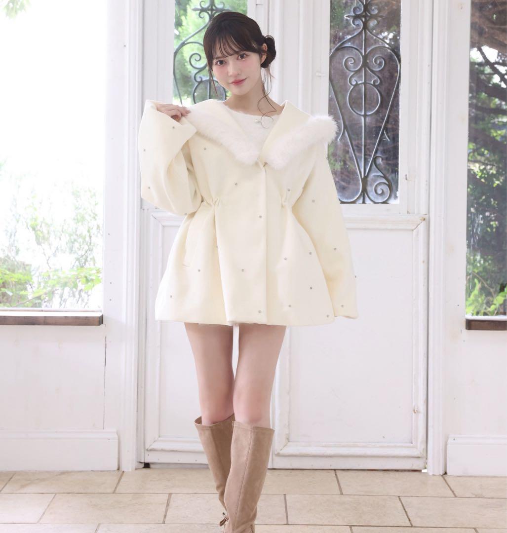 ビジュー付き女の子コート