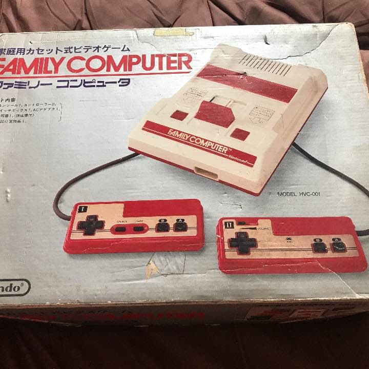 任天堂 ファミコン 初期ロット 四角ボタン