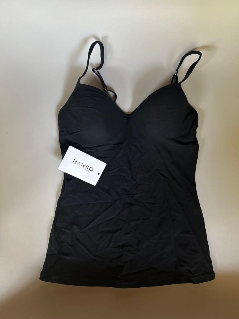 美品　HANRO 黒 ブラキャミソール 70A