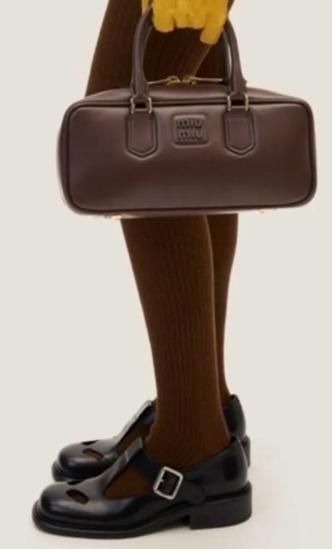 soi ミュウミュウ MIUMIU Tバー レザー　ローファー