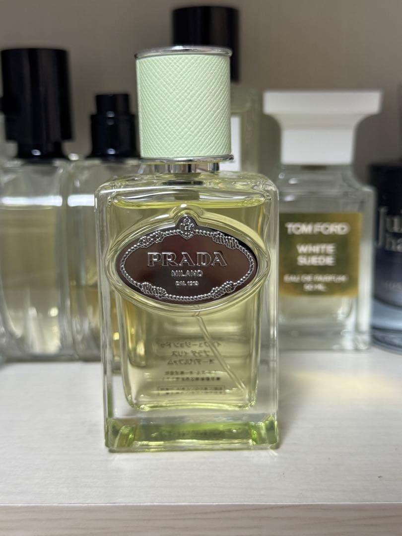 プラダ インフュージョン イリス オードパルファム 50ml