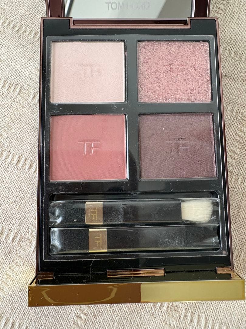TOM FORD アイカラーパレット 030 インソレント　ローズ