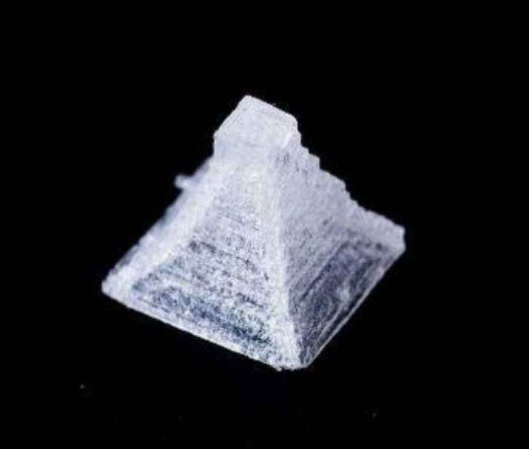 稀少！塩匠の天然バスソルト約１/８００万の確率で生み出される国産特大ピラミッド塩