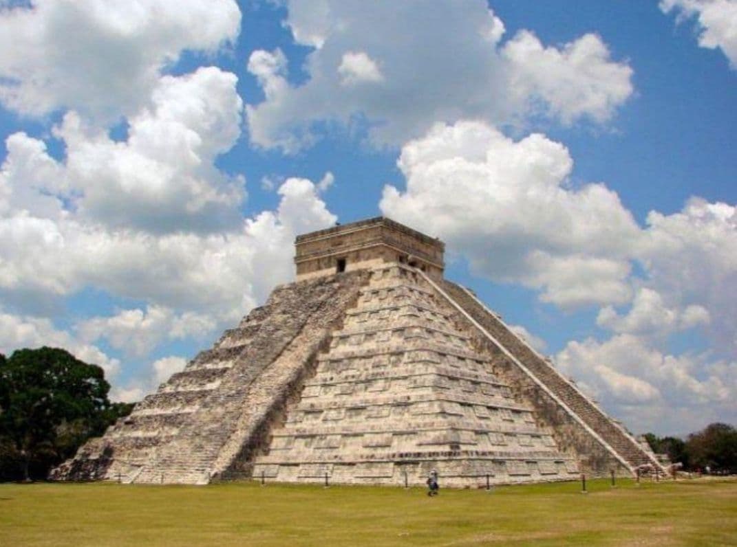 稀少！塩匠の天然バスソルト約１/８００万の確率で生み出される国産特大ピラミッド塩