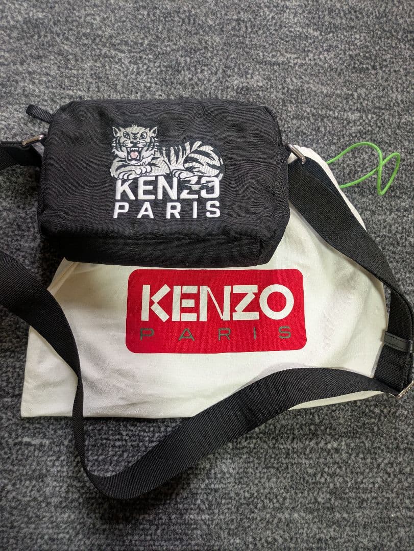 BakiKENZO トラ刺繍 ブラックショルダーバッグ